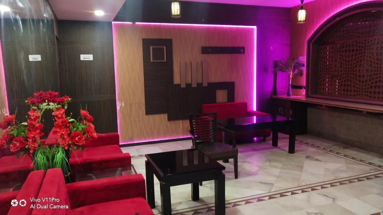 Rass Hotel Kanpur Exterior foto