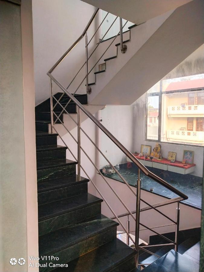 Rass Hotel Kanpur Exterior foto