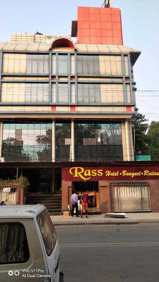 Rass Hotel Kanpur Exterior foto